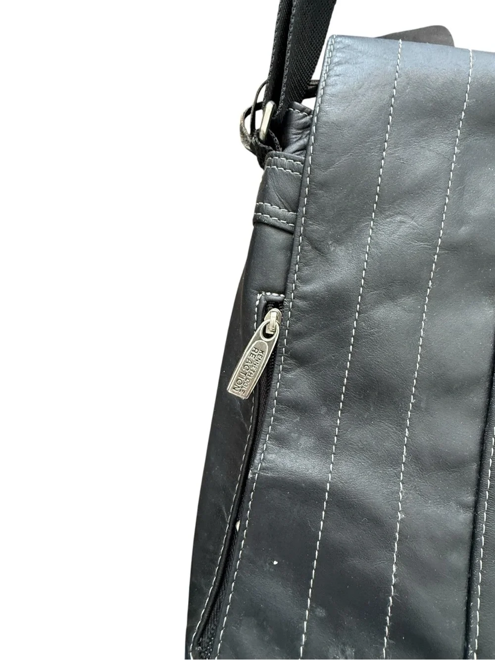 Men's Black Leather Messenger Bag - Kenneth Cole